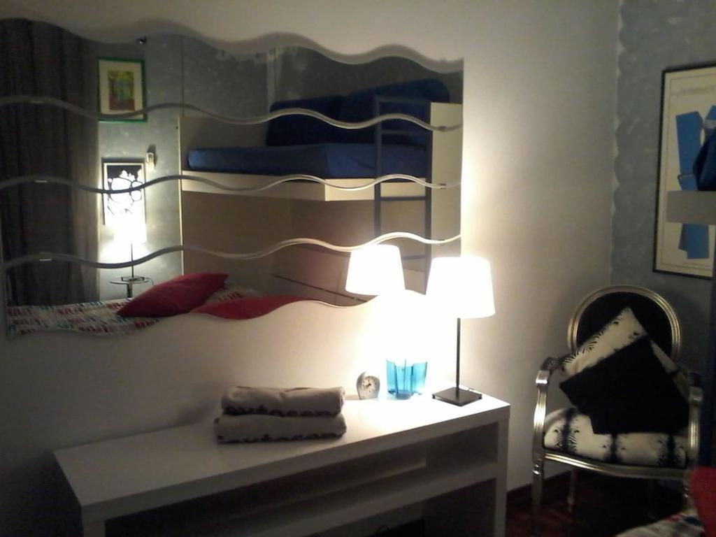 Bed and Breakfast Mary Poppins'S House Трієст Номер фото