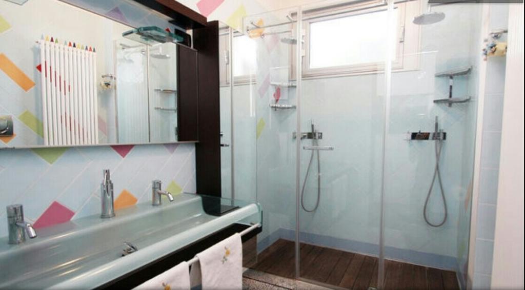Bed and Breakfast Mary Poppins'S House Трієст Номер фото